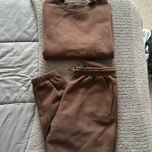 White Fox Boutique Calabasas crewneck and sweatpants set